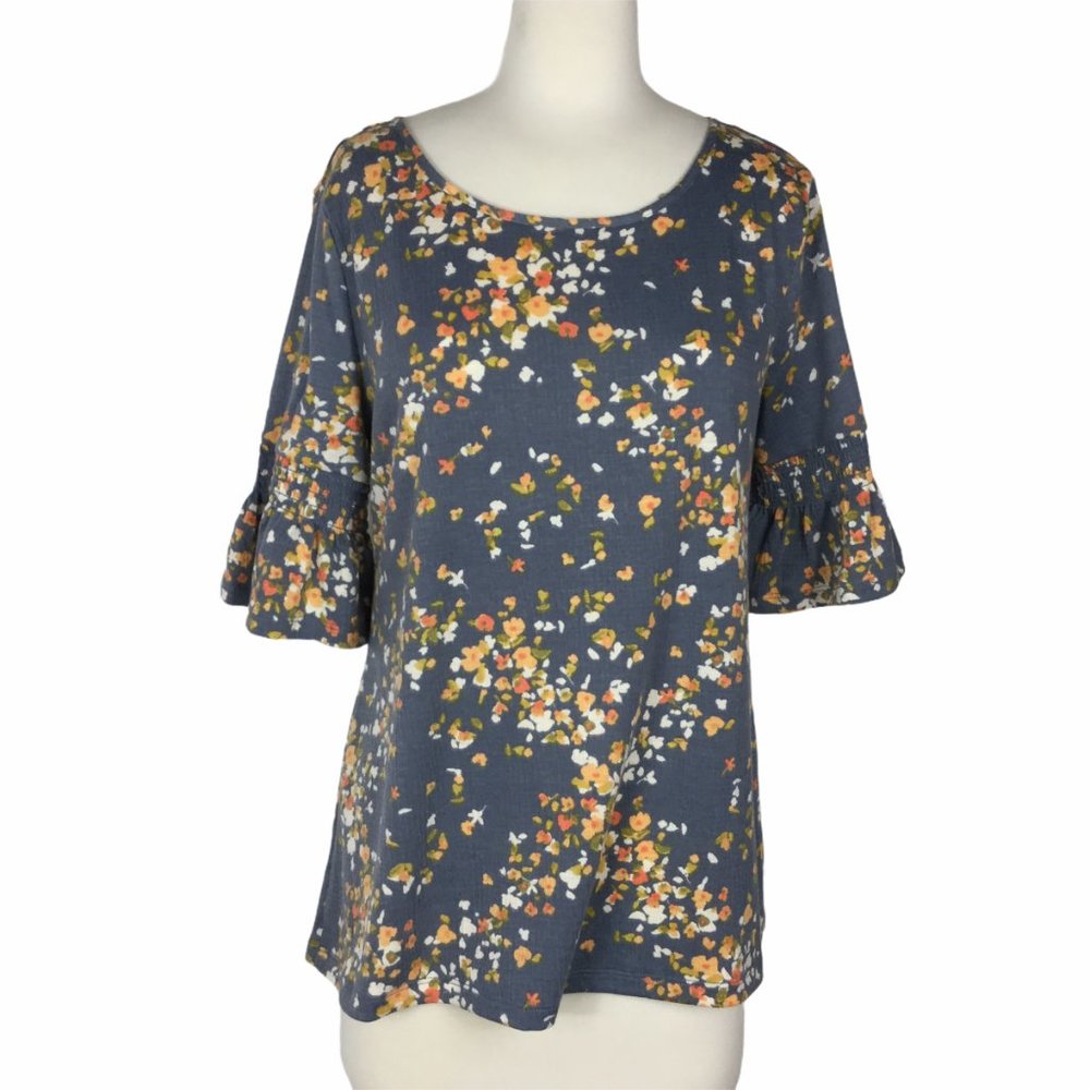 LC Lauren Conrad Blue‎ Floral Top, Bell Sleeves